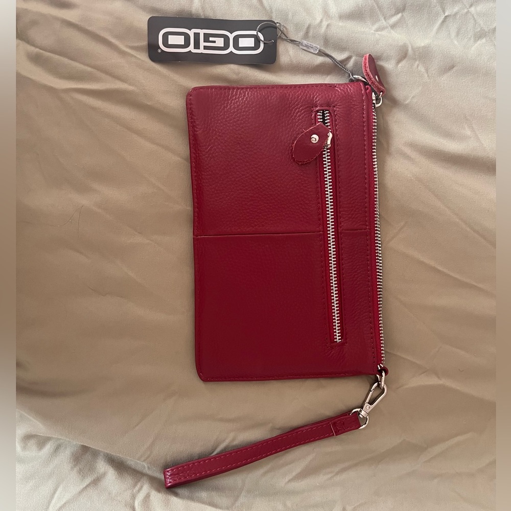 maroon womens wristlet, new with tags